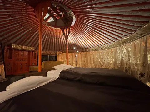 ゲルの寝室