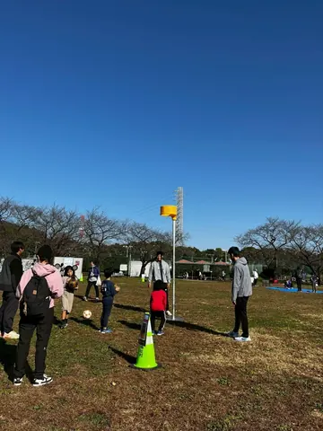 コーフボールを体験する参加者